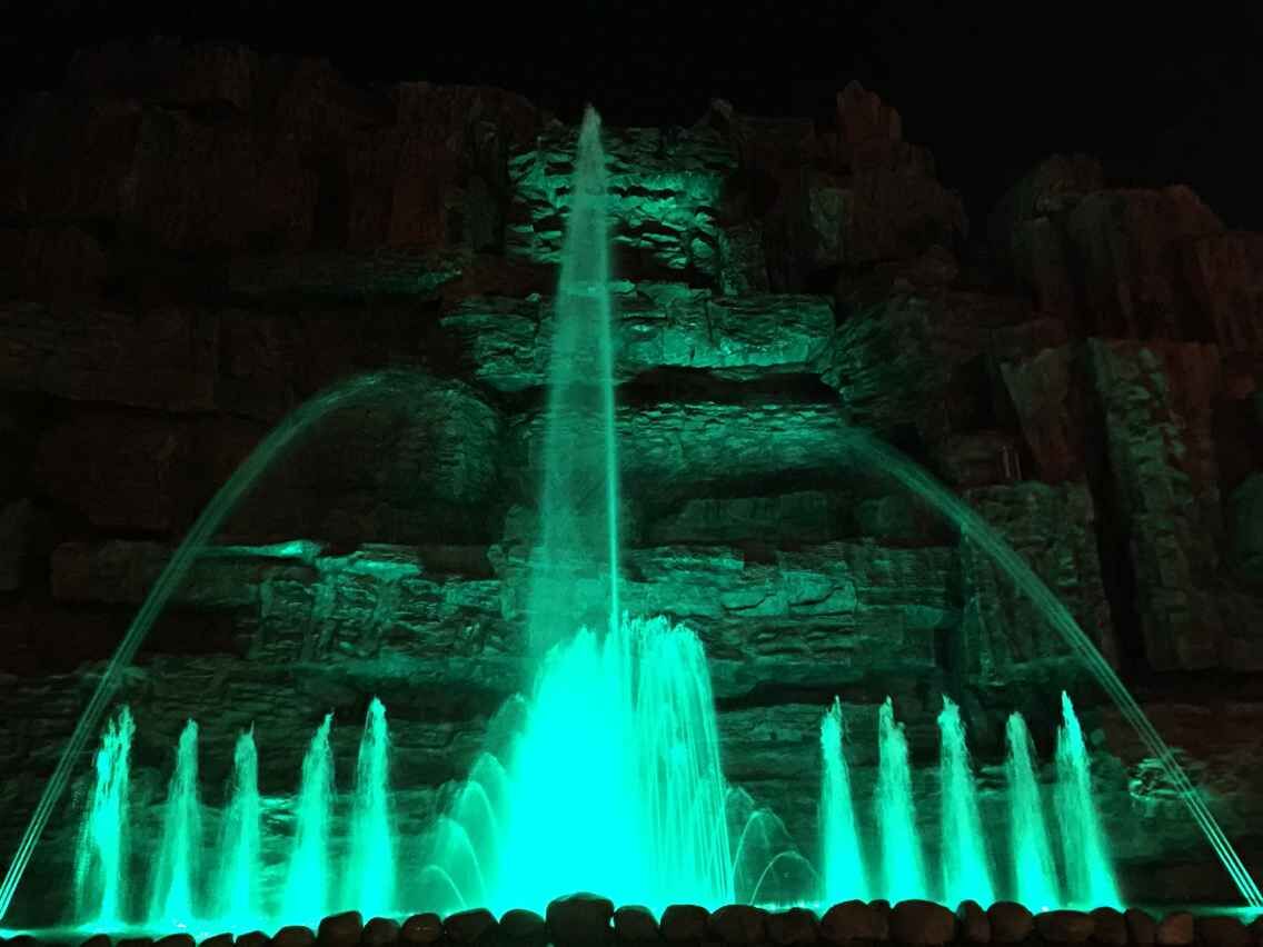 岳西竹篙尖公园假山瀑布音乐喷泉